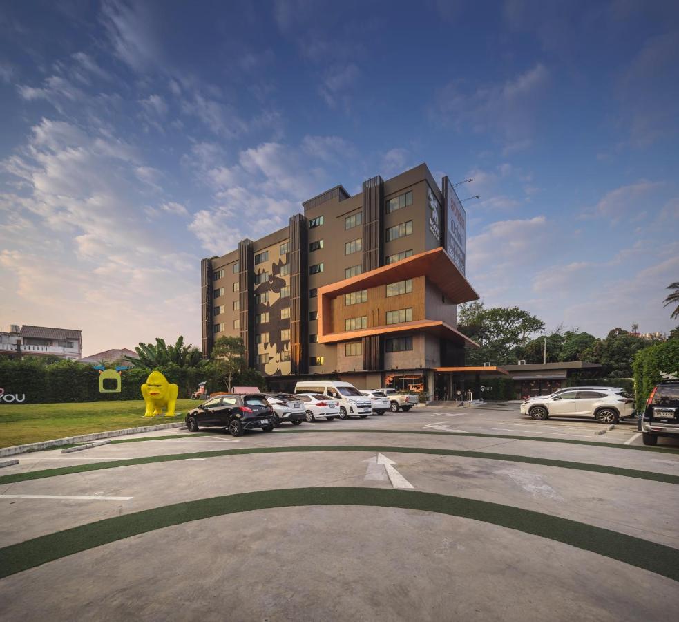 Moose Hotel Chiangmai Chiang Mai Bagian luar foto
